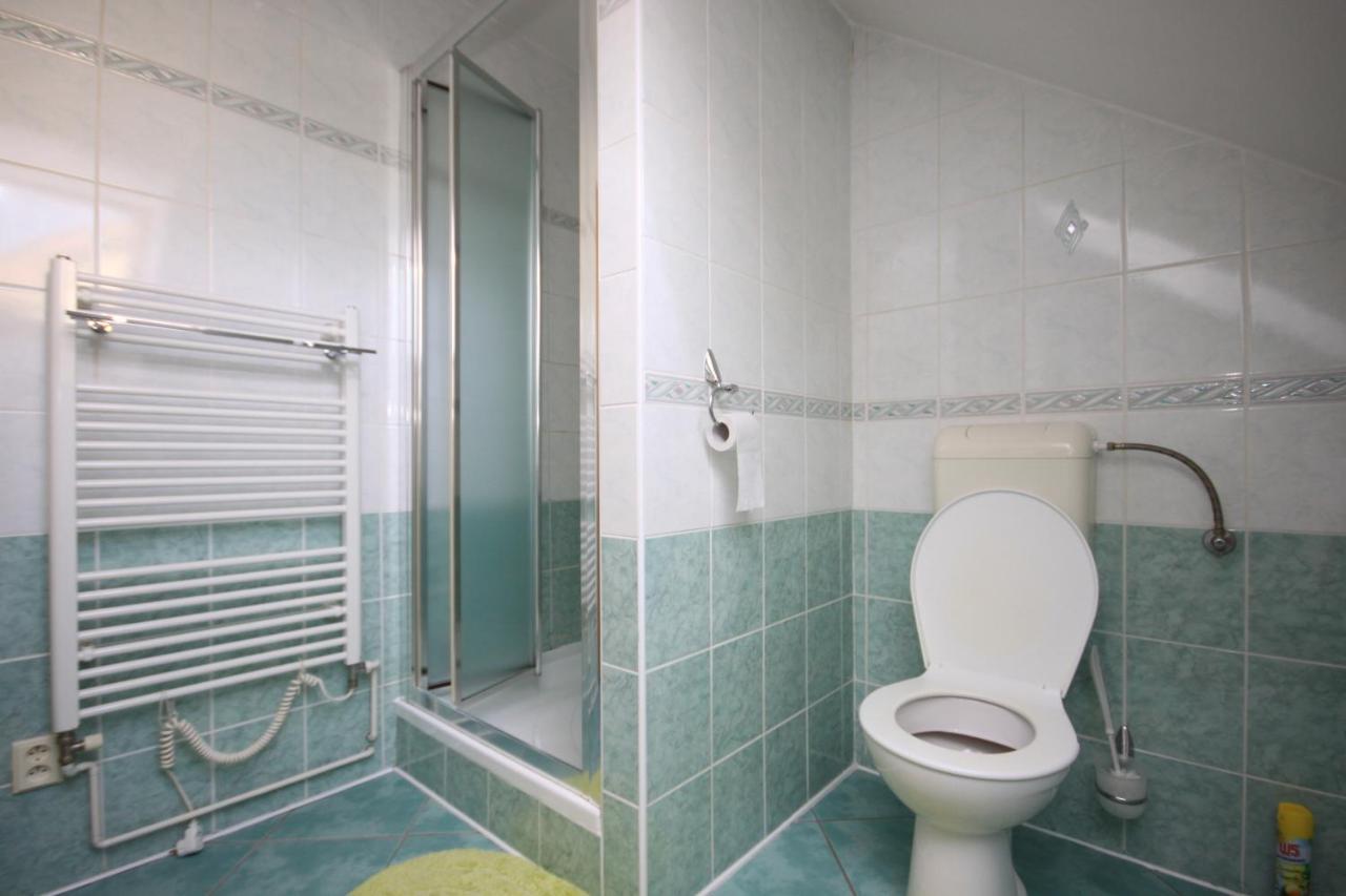 Apartman Pod Cernou Horou Roznov pod Radhostem Bagian luar foto